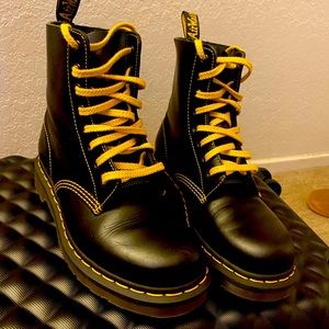 Dr martens 1460 smooth leather lace up boots